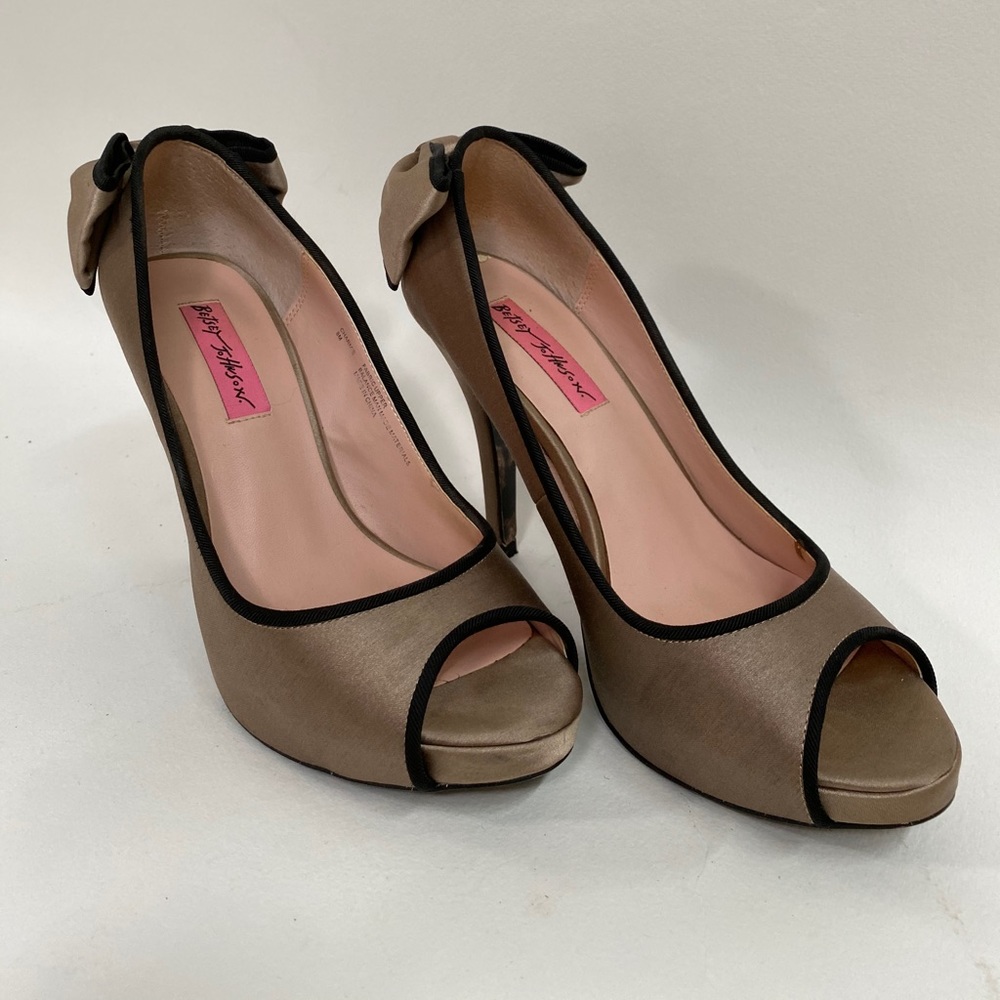 Betsey Johnson peep toe and bow platform pumps